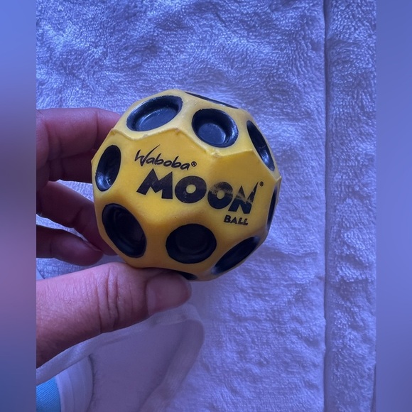 Original MOON BALL WABOBA HYPER BOUNCING BALL TO THE MOON NEON YELLOW  black - Picture 8 of 9